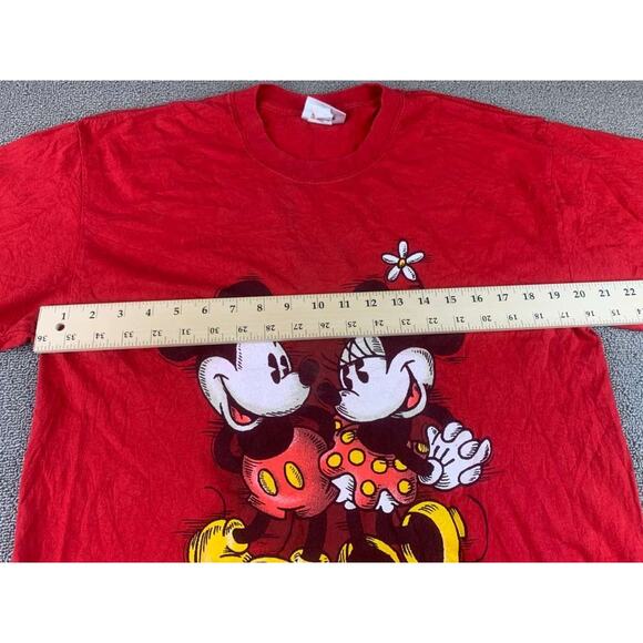 Vintage Walt Disney World Size Medium Red Mickey Minnie Graphic Crewneck T Shirt - Picture 7 of 11